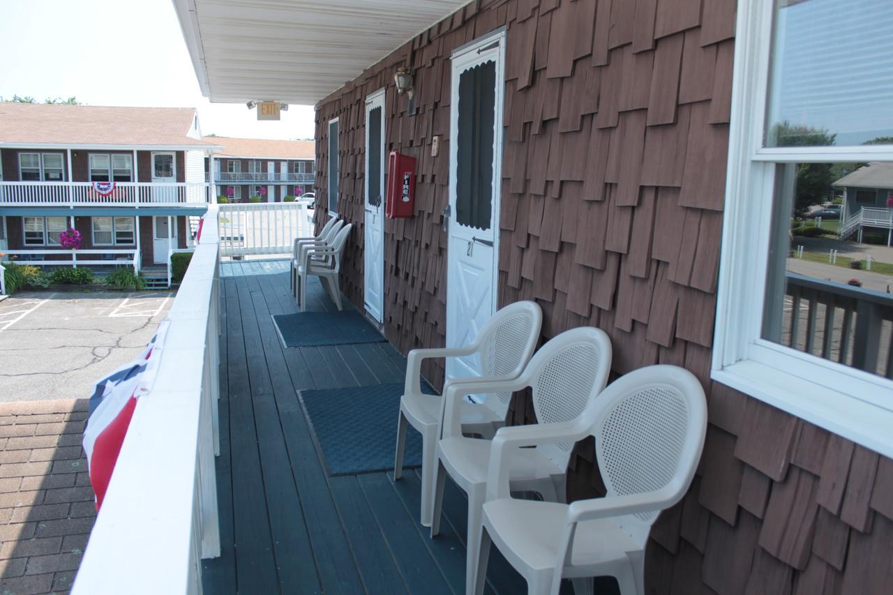 Inn Between The Beaches & Villager York Εξωτερικό φωτογραφία