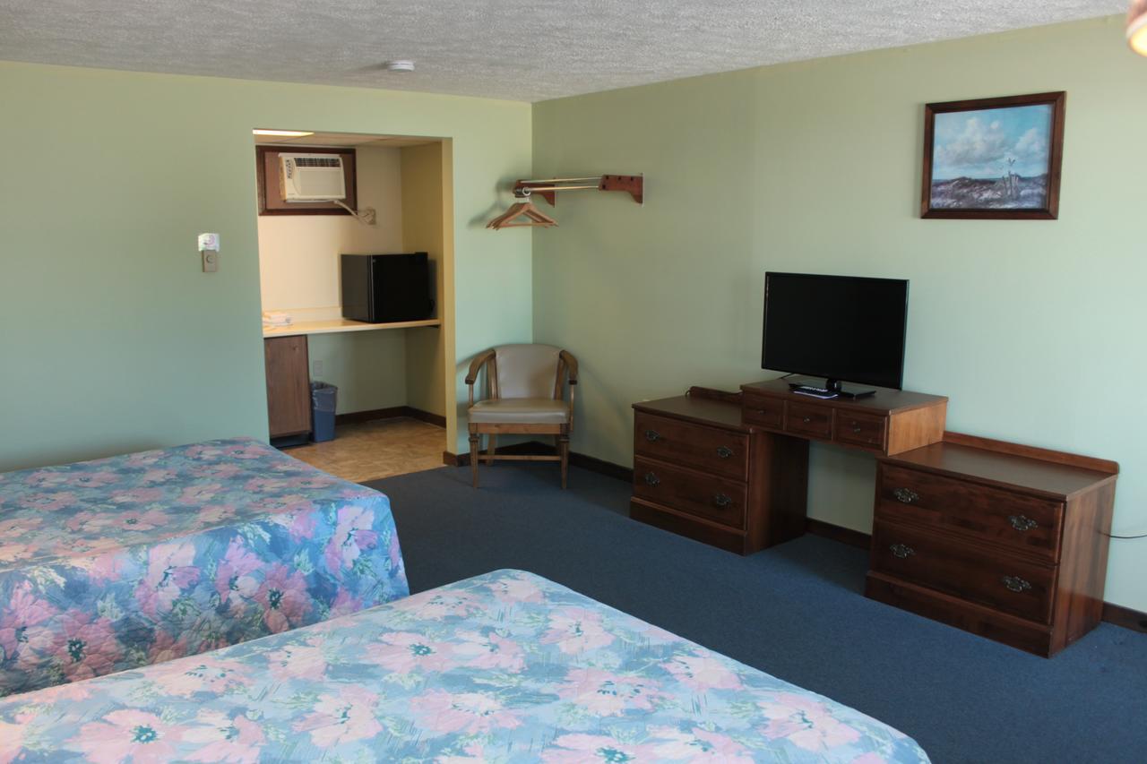 Inn Between The Beaches & Villager York Εξωτερικό φωτογραφία